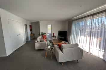 33 Camberley Road, Richmond