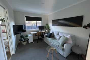 33 Camberley Road, Richmond