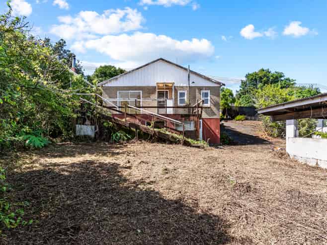 36 Heathcote Road, Castor Bay