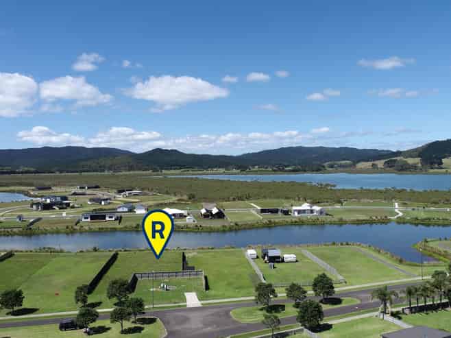 330 Harbour Drive East, Matarangi