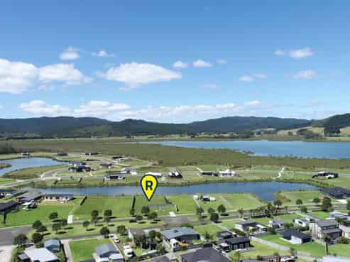 330 Harbour Drive East, Matarangi