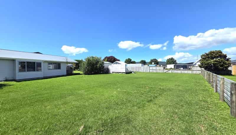 181 Rangiora Crescent, Matarangi