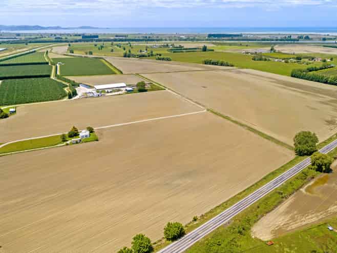 767A Wharerata Road, Manutuke