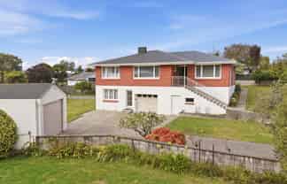 14 Johnston Crescent, Hillcrest