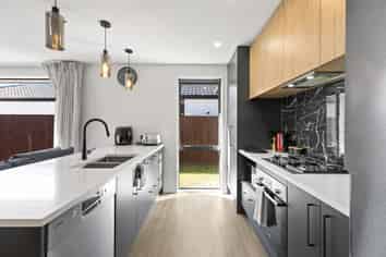 26 Stud Road, Yaldhurst