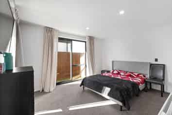 26 Stud Road, Yaldhurst