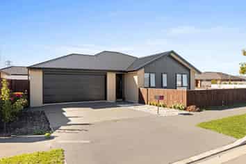 26 Stud Road, Yaldhurst