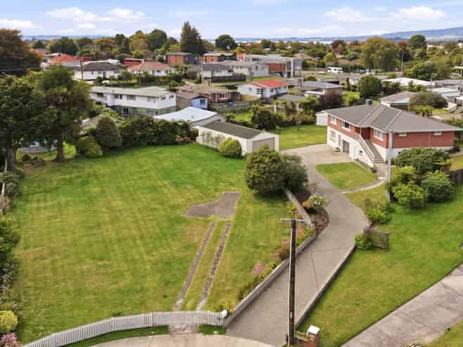 12 Johnston Crescent, Hillcrest