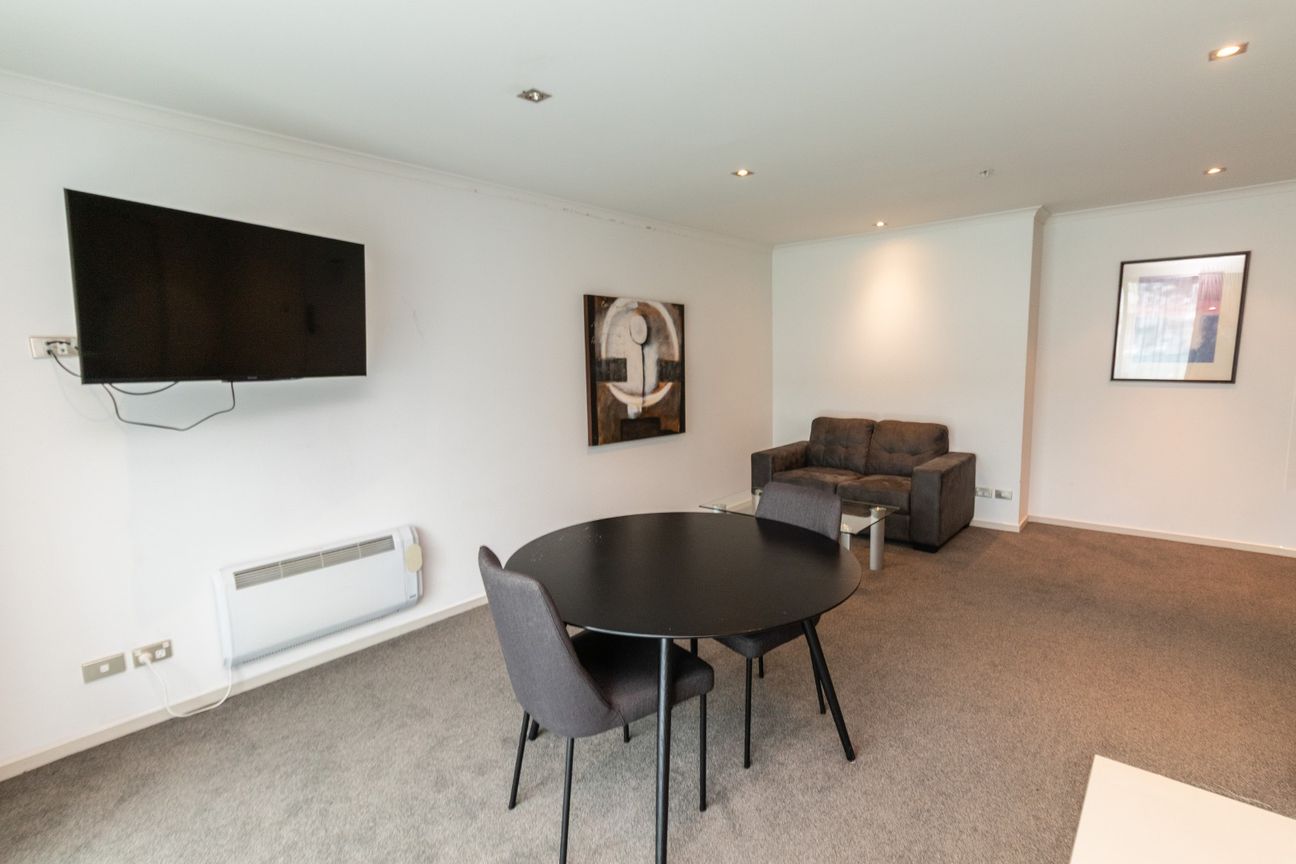 1 bed with city view in Wellington Central - Więcej