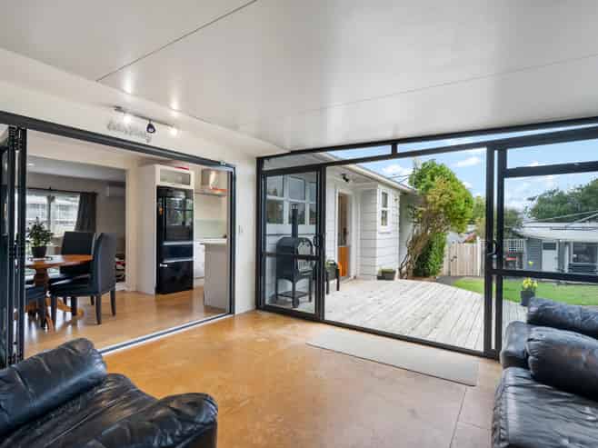 67 Orchard Street, Avondale