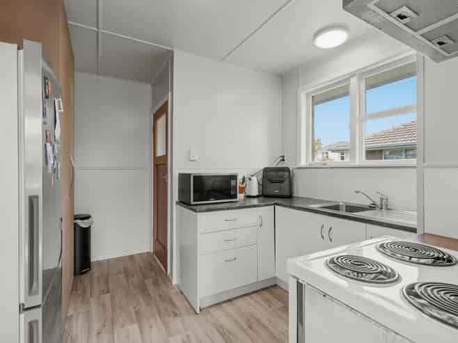 15A Pine Avenue, Otumoetai