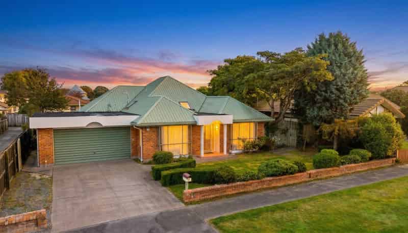 32 Kintyre Drive, Broomfield