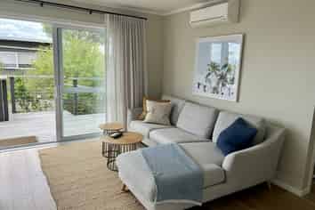 1/17 Church Street, Devonport