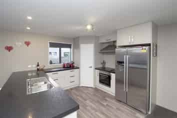 28a Walshs Road, Allenton