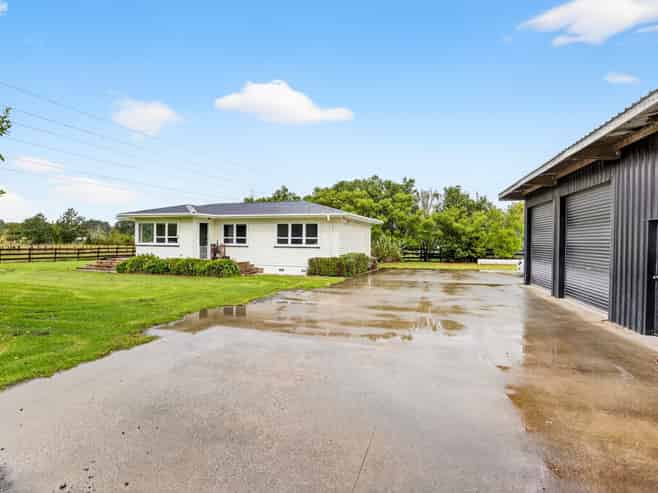 61 Boord Crescent, Kumeu