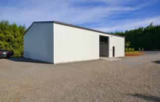 QUALITY SHED WITH YARD AND CHILLER ROOMS
