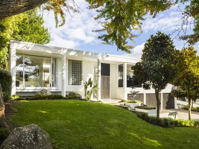 1 Hamilton Parade, Hamilton Central