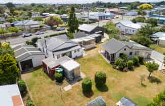 121-123 High Street, Bulls