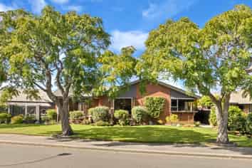 14 Creese Place, Redwood