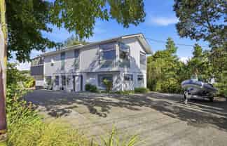 1&2/149 Eskdale Road, Birkdale