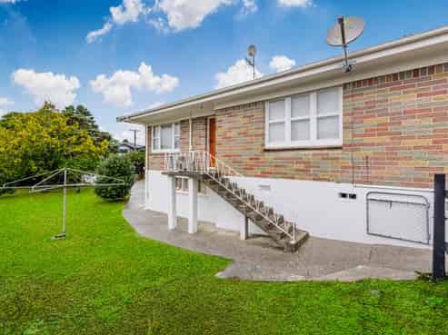 1/28 Mckean Avenue, Manurewa