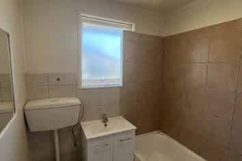 1/65 Buckland Road, Mangere East