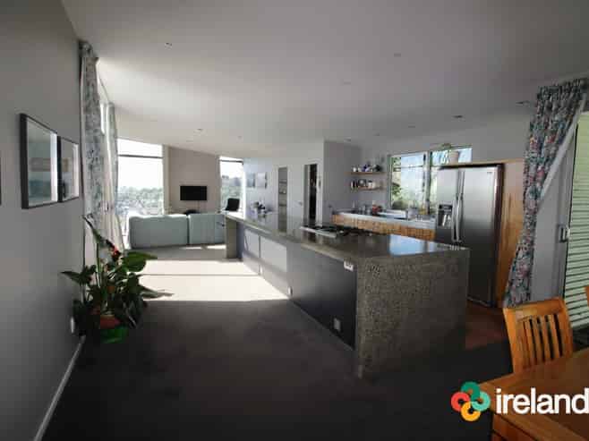 36 Millhill Lane, Huntsbury