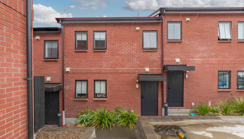 14/15 Sunhill Road, Sunnyvale