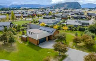 5 Parkview Street, Wanaka