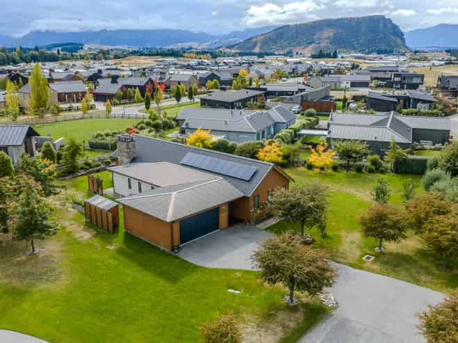 5 Parkview Street, Wanaka