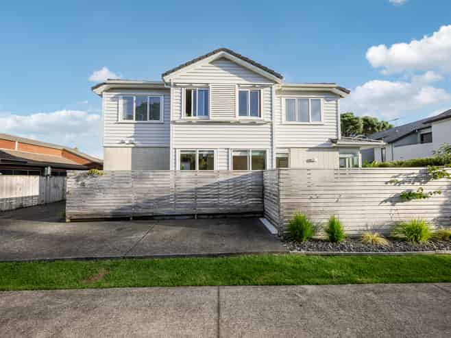 28A Inverness Road, Browns Bay