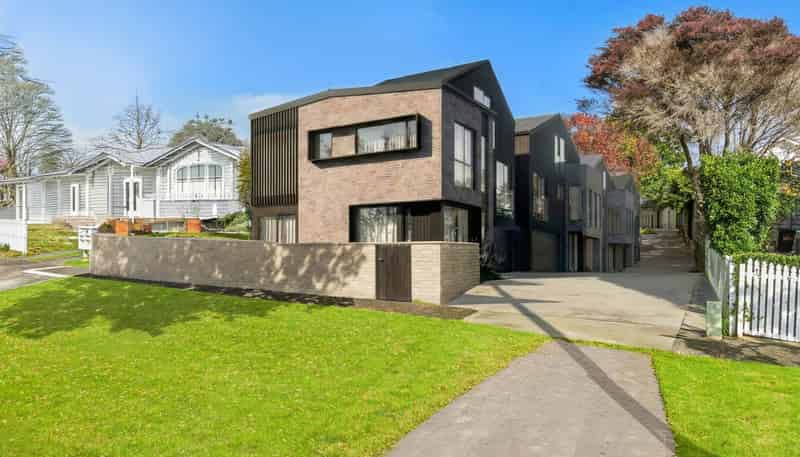 Lot 1/61 Aramoana Avenue, Devonport