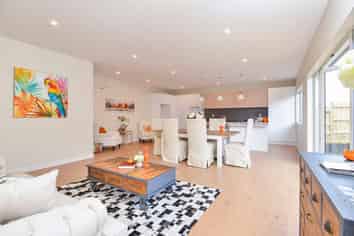 4 Regis Park Drive, Pukekohe