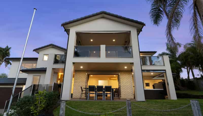 8 Tui Brae, Beachlands