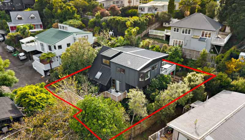 2/26 Colonial Road, Birkenhead