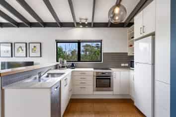 2/26 Colonial Road, Birkenhead