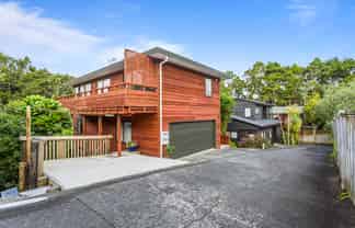 5/244 Onewa Road (Postal Address 4/244), Northcote
