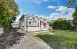 18 Totara Street, Toi Toi