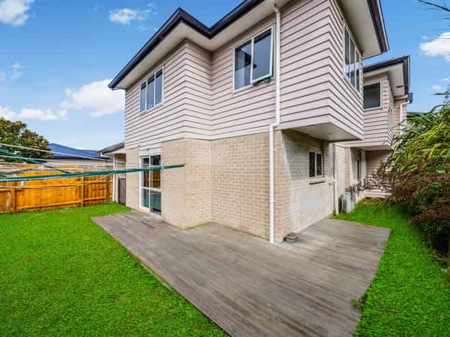 51 Senator Drive, Manurewa