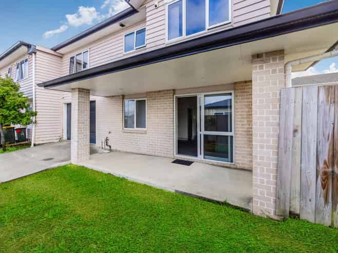 51 Senator Drive, Manurewa