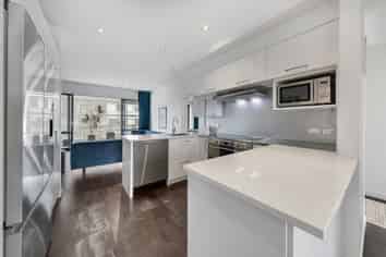 4A/132 Customs Street, Auckland Central