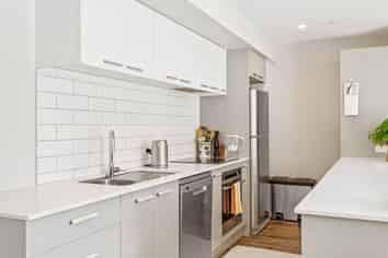 107/25 Bute Road, Browns Bay