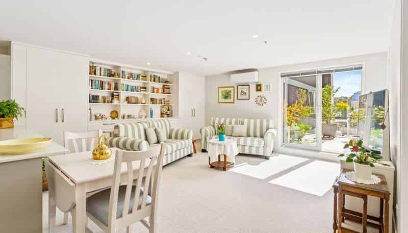 107/25 Bute Road, Browns Bay