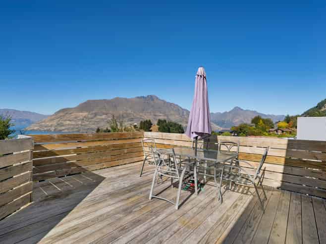 36 Greenstone Place, Fernhill