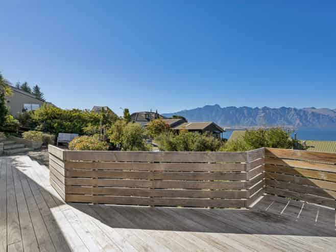 36 Greenstone Place, Fernhill