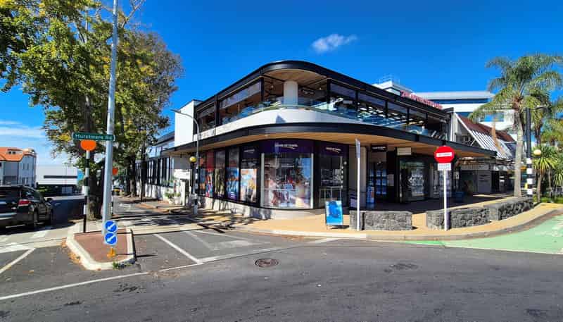 111 Hurstmere Road, Takapuna