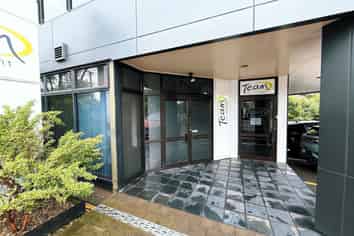 Modern Penrose Ground Floor Office | 220 m2