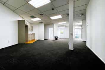 Modern Penrose Ground Floor Office | 220 m2