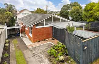 1/118 Lake Road, Belmont