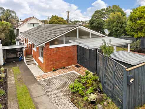 1/118 Lake Road, Belmont
